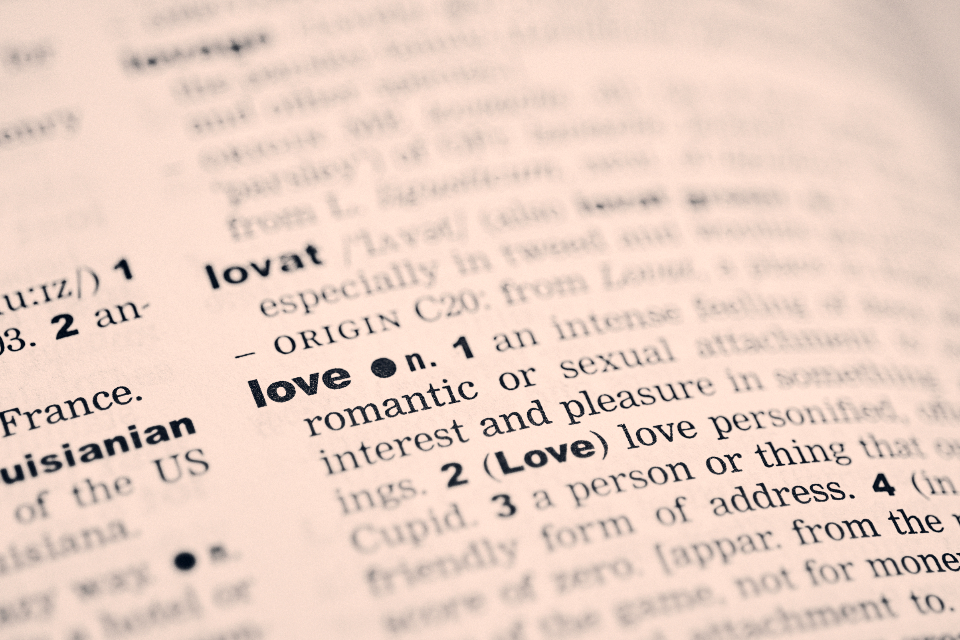 爱的定义 字典里“LOVE”释义 无版权可商用图片素材 免费下载！-优享侠